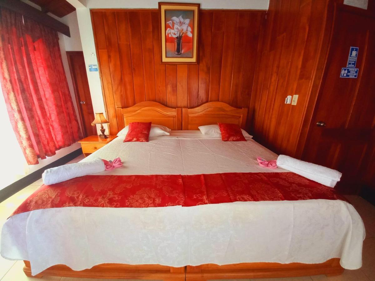 Hotel Sula Sula Puerto Villamil Buitenkant foto