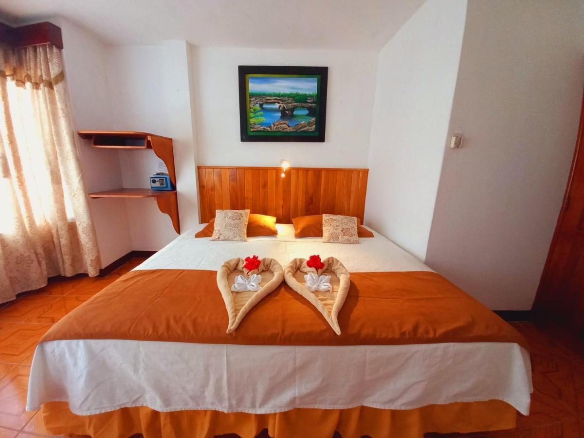 Hotel Sula Sula Puerto Villamil Buitenkant foto