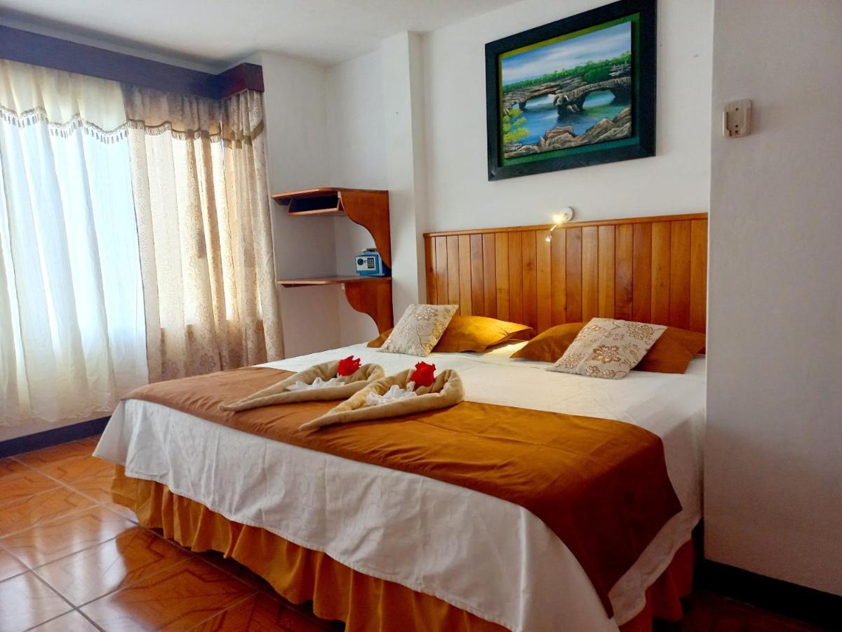 Hotel Sula Sula Puerto Villamil Buitenkant foto