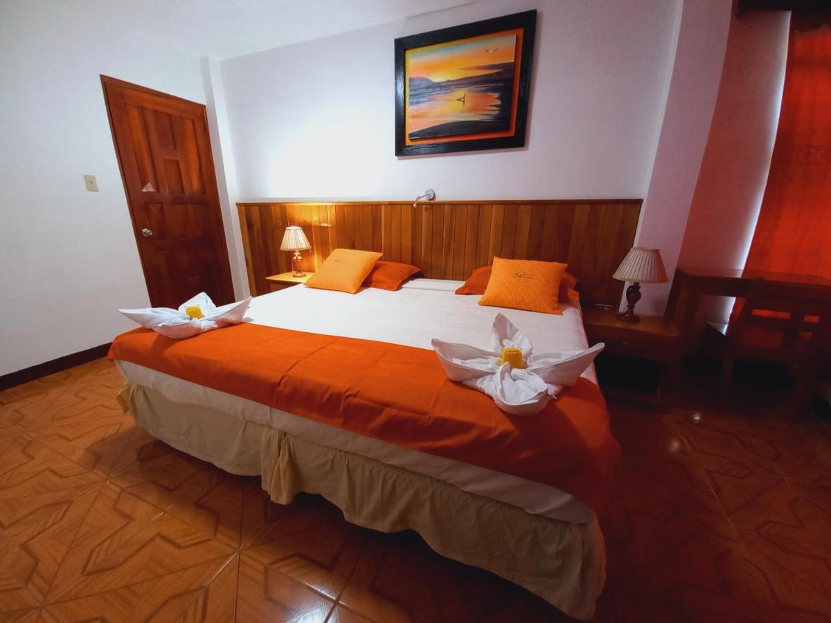 Hotel Sula Sula Puerto Villamil Buitenkant foto